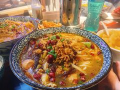 -粉家柳州螺蛳粉(杨宅路店)