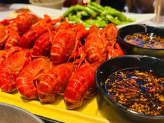 -肥肥虾庄·金牌油焖大虾(汉街SKP店)