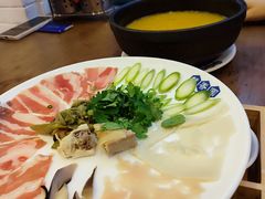 -桥香园云南过桥米线(红龙井店)