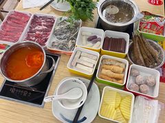 -杨老板·海鲜集市火锅·鲜切牛肉(中防万宝店)