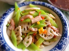 -芸海阁·农家私房菜(沙家浜景区出口店)