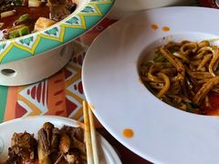 -楼兰古丽新疆菜(钟楼景观店)