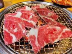 -唯成•韩国炭火烤肉 유성고기