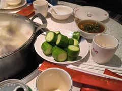 -三人行骨头王火锅(长寿店)