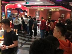 等位区-四海一家自助餐(益田假日广场店)