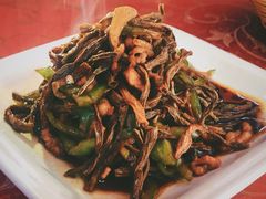 缸豆干爆炒肉-国生茶庄·地道农家菜团建活动