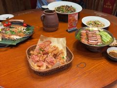 -老滇山寨•云南特色菜•地方菜•民族风情歌舞表演(金碧店)