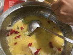 -小鱼小牛·鱼牛干锅·脆鱼火锅(世欧广场店)