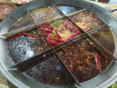 -正南齊北重庆老火锅(光华村直营店)