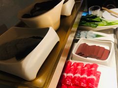-海底捞火锅鲜切牛肉主题店(长寿路店)