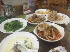 -庄姐川味海鲜B栋2排2号(万人海鲜广场火车头店)