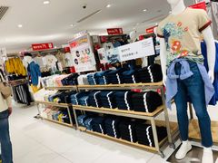 -优衣库(上海正大广场店)