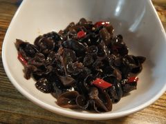 -每食每刻·皖北新民地锅鸡