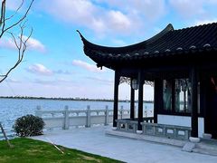 -上海滴水湖皇冠假日酒店