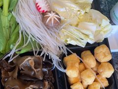 -一席地·本地鸡窝·杭帮鸡火锅(萧山银隆百货店)