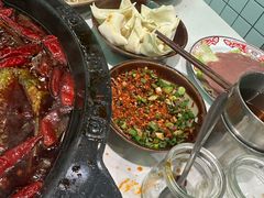 -卤校长老火锅(杨家坪直营店)