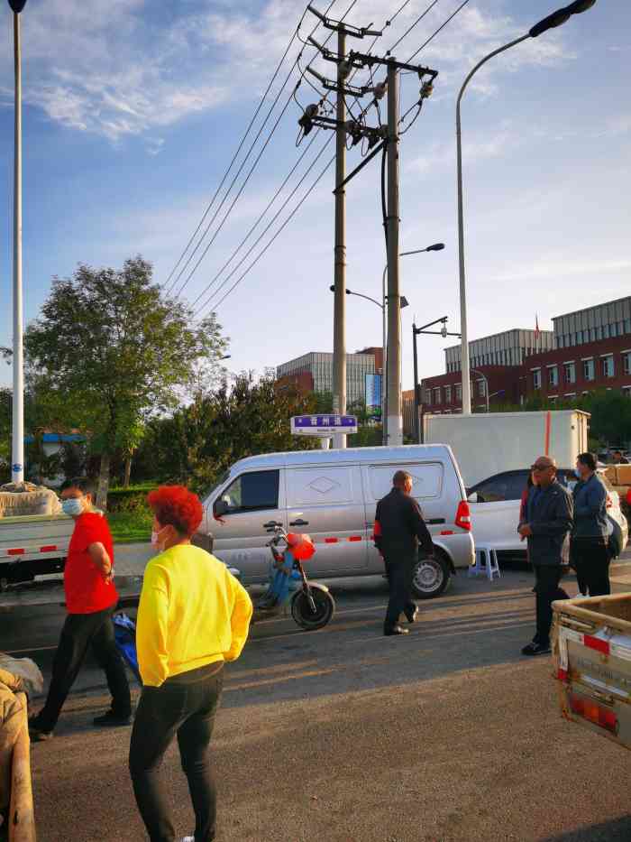 北塘海货早市-"我家就是老北塘人呀.二十年前从北塘搬出来.