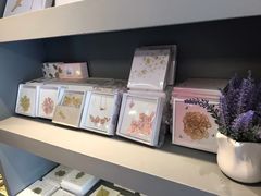 -钟书阁(珍园店)