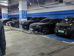 -伟东·乐客城-停车场