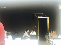 -UNI UNI(环亚凯瑟琳店)