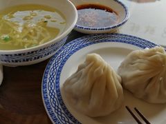 -笑来喜馄饨小笼工坊店(湖滨街店)