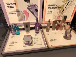 -CLINIQUE倩碧