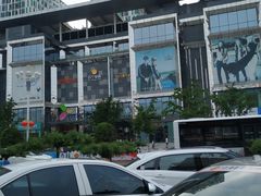 -万隆广场(昆仑大街店)