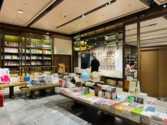 -凤凰国际书城(凤凰广场店)