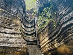 -梭布垭石林景区