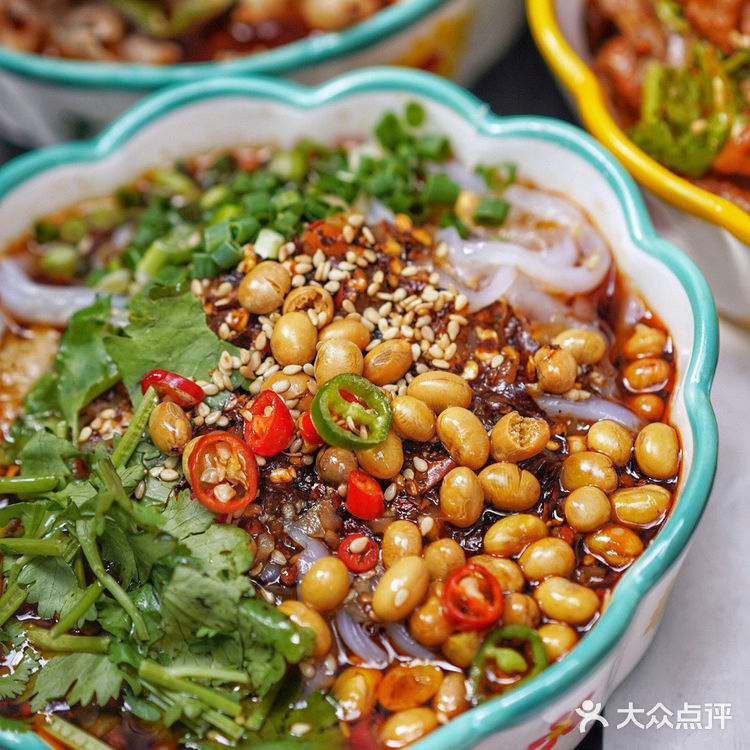 乐山超的小吃甜品，人均30吃到爽