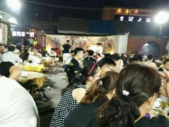 -胖哥牛蛙龙虾烧烤城(育才路店)