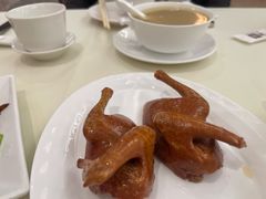 玻璃脆皮乳鸽-利苑酒家(金宝店)