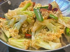 -万重锦·人文川菜馆(骡马市店)