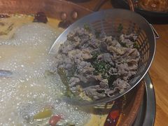 -洱火云南酸菜牛肉火锅(石景山当代商城店)