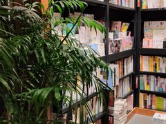 -西西弗书店&矢量咖啡(凯德晶萃广场店)