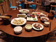 -老滇山寨•云南特色菜•地方菜•民族风情歌舞表演(金碧店)