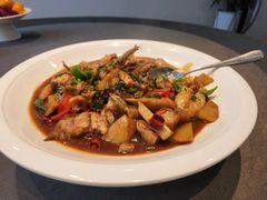 春笋烧鮰鱼-香山湖渔家大院