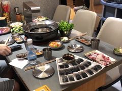 -围炉肉舍•炭烤活鳗•丹东海鲜烤肉(步行街店)