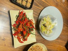 -巴厘龙虾·榜首油焖大虾(音乐学院·沿江酒馆店)
