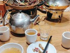 -隔壁老王·家常云南菜(花巷店)