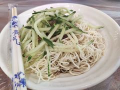 -肥肥虾庄·金牌油焖大虾(汉口城市广场店)
