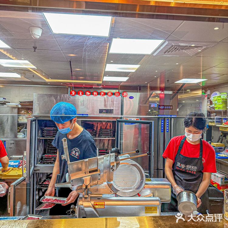 在上海,只有这家自助铜锅涮肉能赚我的💰