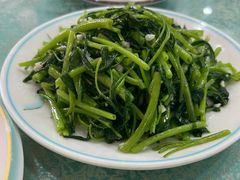 -鹤乡东北菜(崮山路店)