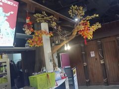 -暴风岛沉浸式体验馆(百联世纪店)