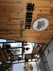 -菲林婚纱摄影工作室