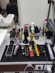 -理昂男士理发店 Barber shop