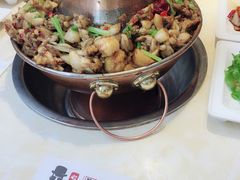 -老佛爷炭火蛙锅直营(清滨路总店)