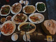 -岛中岛·海鲜大排档·万宁老字号(东澳店)
