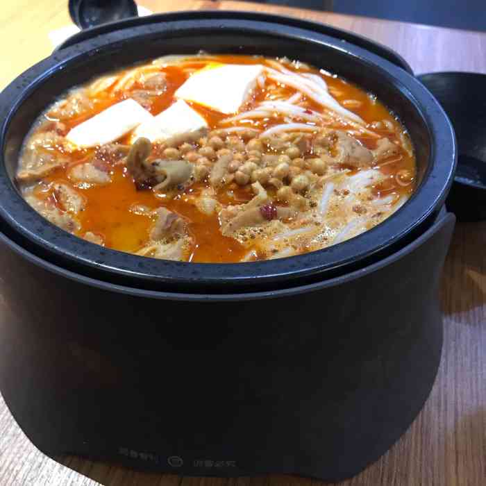 阿香米线(新田360广场店)-"晚上在南阳国贸360逛街,在这家阿香米线.