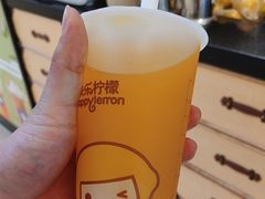 -快乐柠檬(银泰百货大红门店)